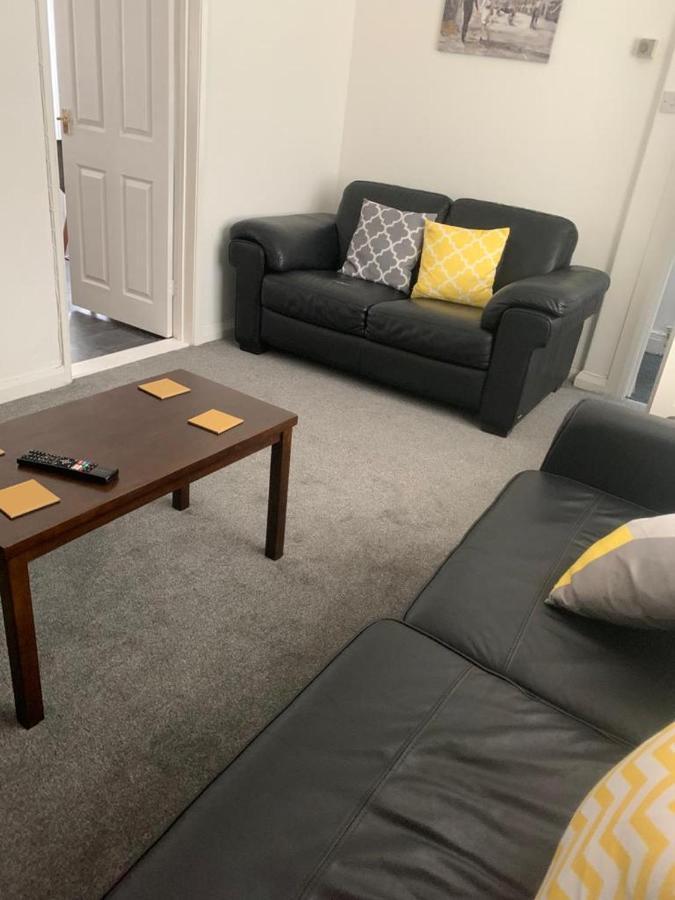 Coach House, A Cosy Nook In The Heart Of Tyne And Wear, With Parking, Wifi, Smart Tv, Close To All Travel Links Including Durham, Newcastle, Metrocentre, Sunderland Washington  Bagian luar foto