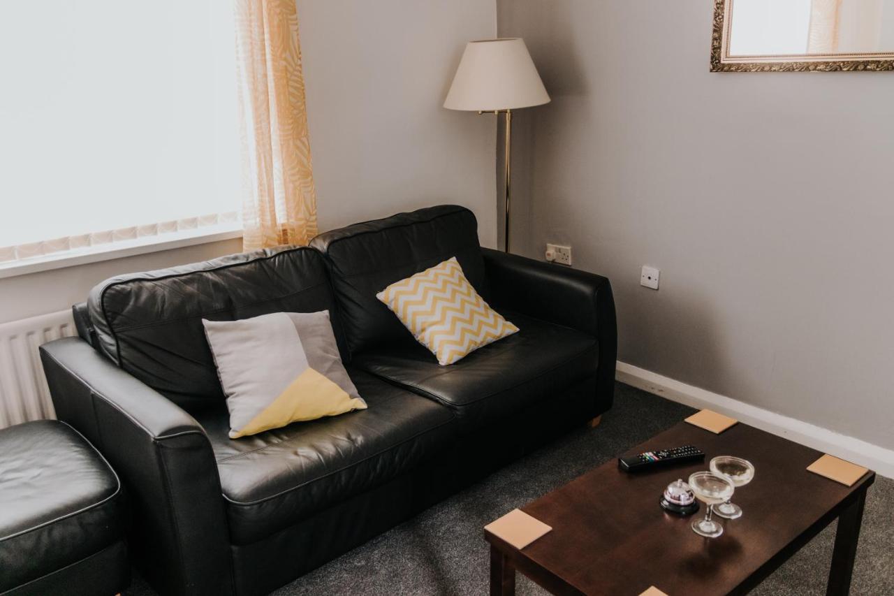 Coach House, A Cosy Nook In The Heart Of Tyne And Wear, With Parking, Wifi, Smart Tv, Close To All Travel Links Including Durham, Newcastle, Metrocentre, Sunderland Washington  Bagian luar foto